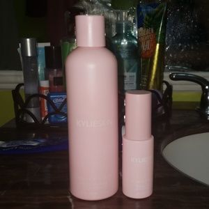 Kylie skin TONER